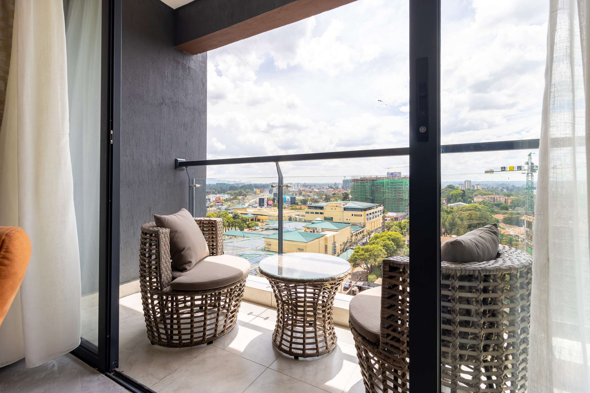 Riara One Airbnb Apartment (7)